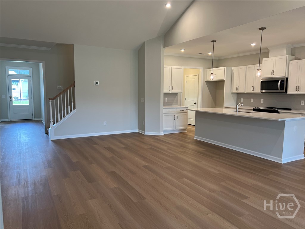 650 Blue Moon Crossing