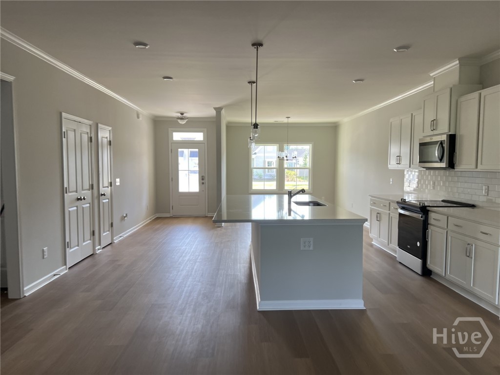 658 Blue Moon Crossing