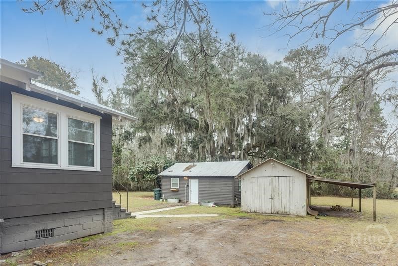 2307 1/2 Norwood Avenue