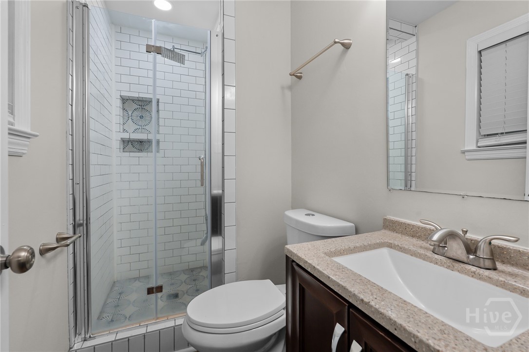 4 Van Nuys Boulevard