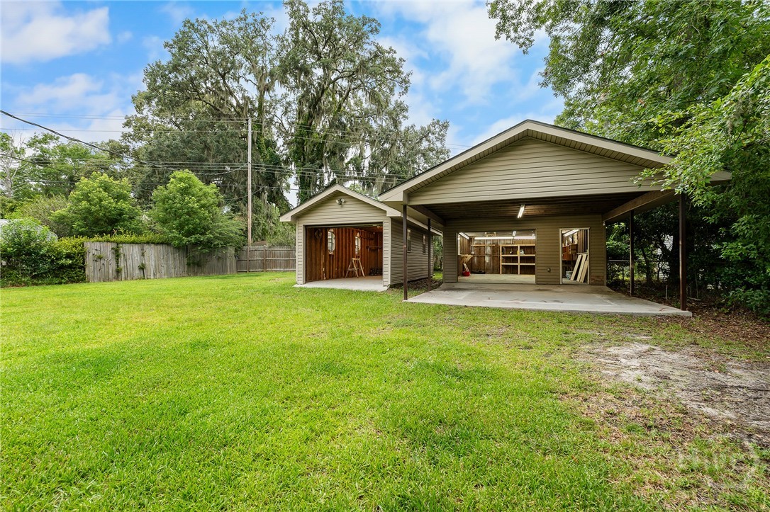 4 Van Nuys Boulevard