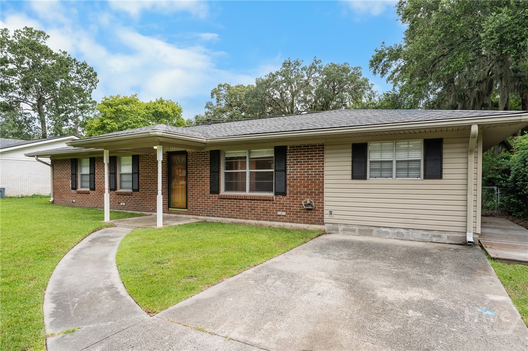 4 Van Nuys Boulevard