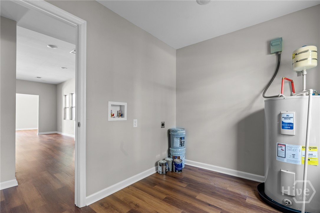 819 W 42nd Street