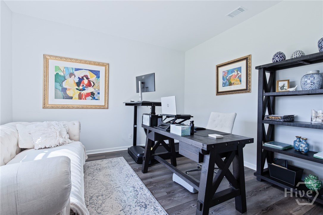 157 Halcyon NE
