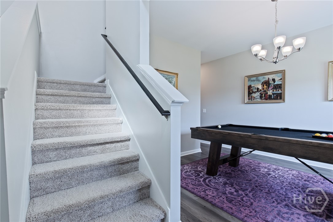 157 Halcyon NE