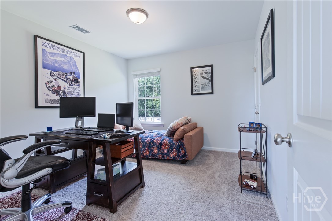 157 Halcyon NE
