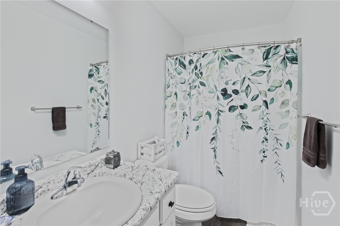 157 Halcyon NE