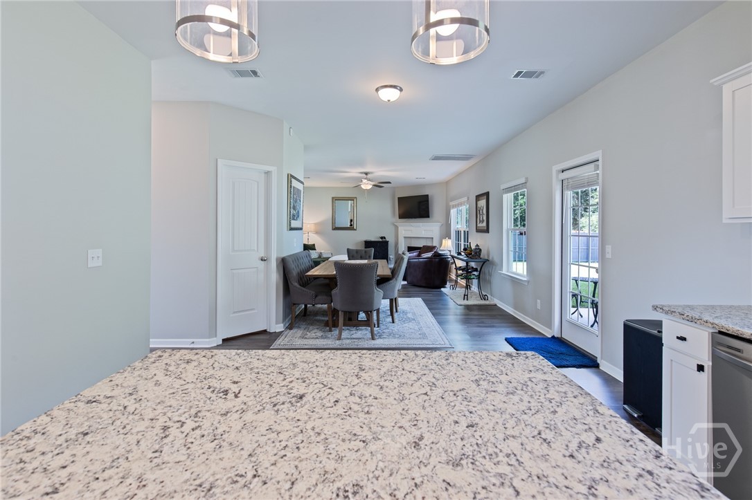 157 Halcyon NE