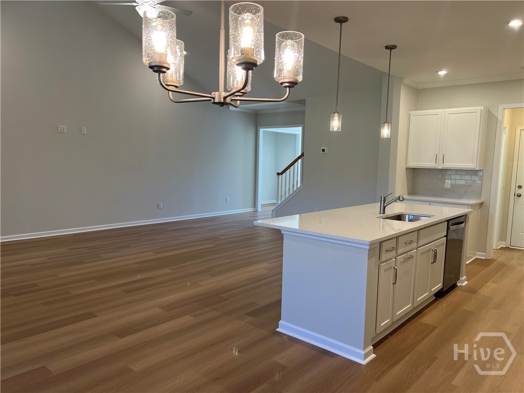 666 Blue Moon Crossing