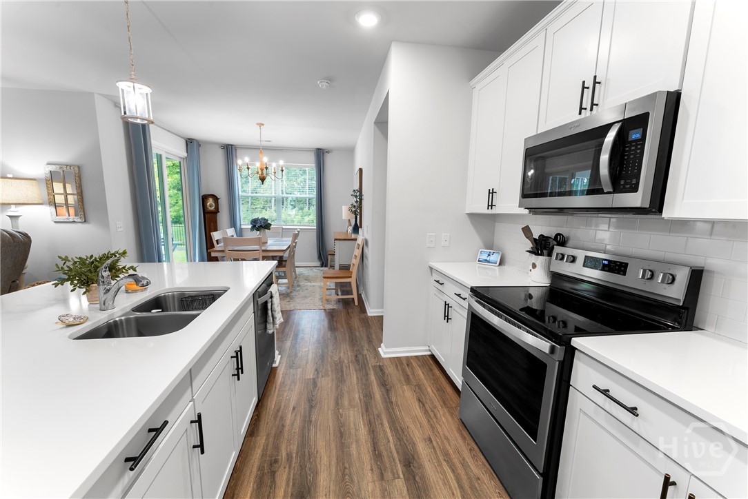 110 Canal Cove