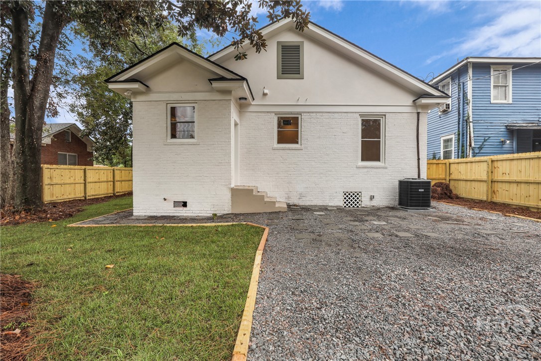 623 W 45th Street