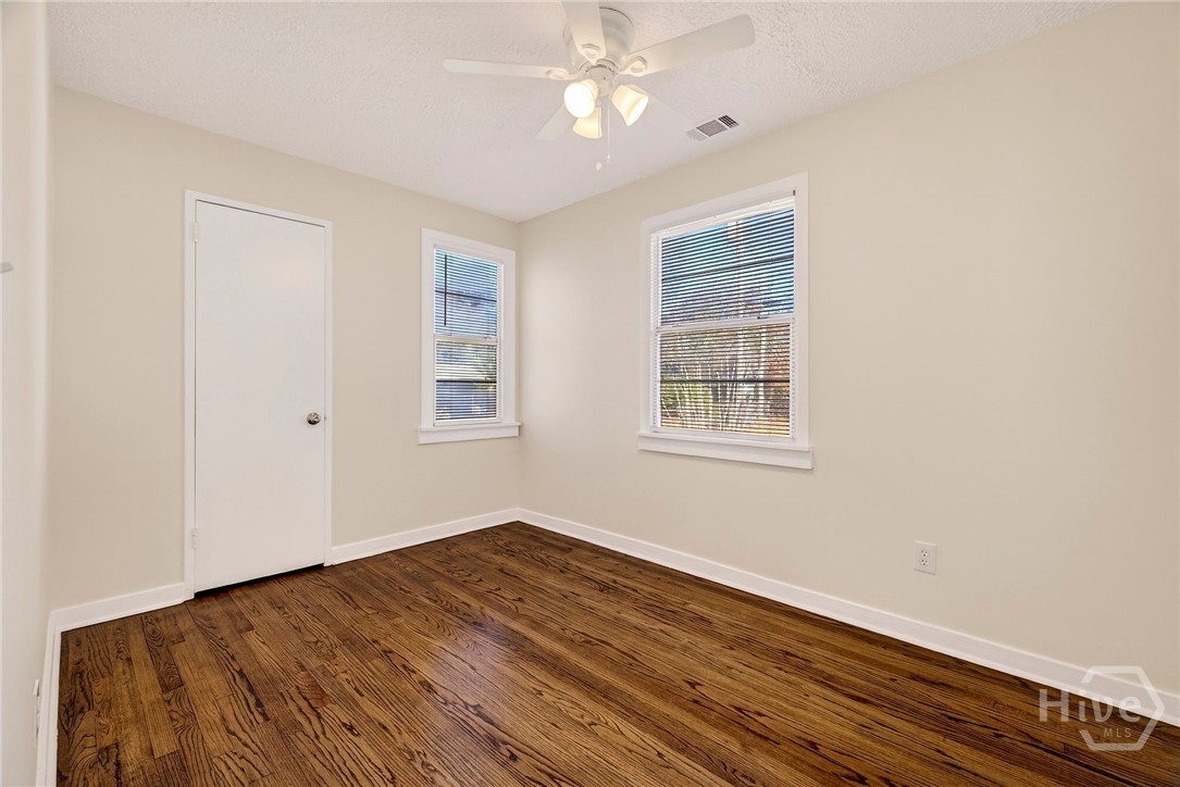10 N Parkwood Drive