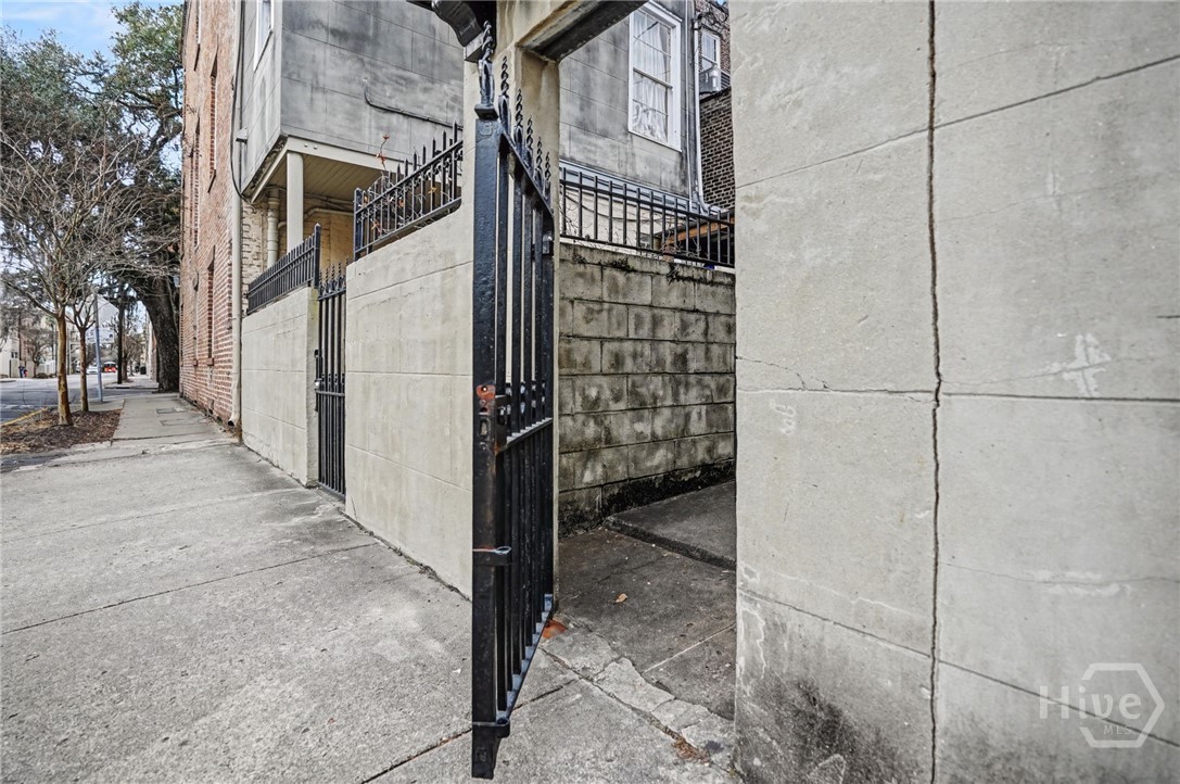345-347 Drayton Street