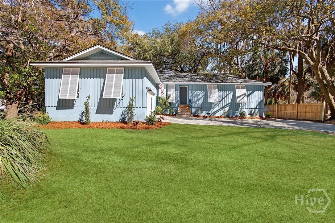 908 Woodpecker Road