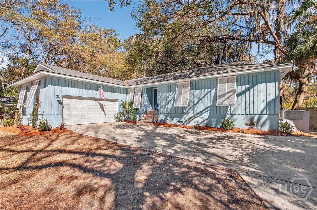 908 Woodpecker Road