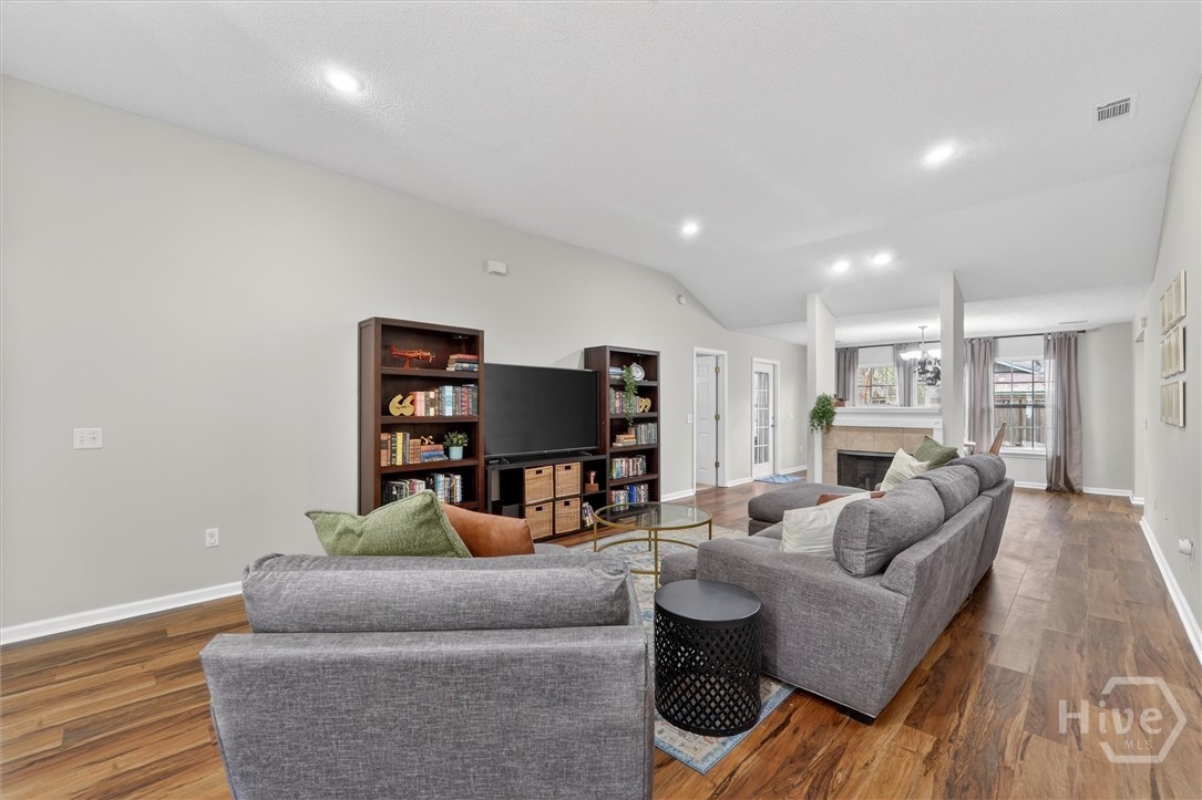 5 Hopeland Court