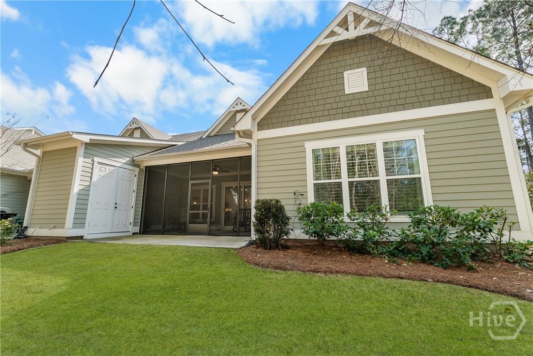 10 Golf Drive