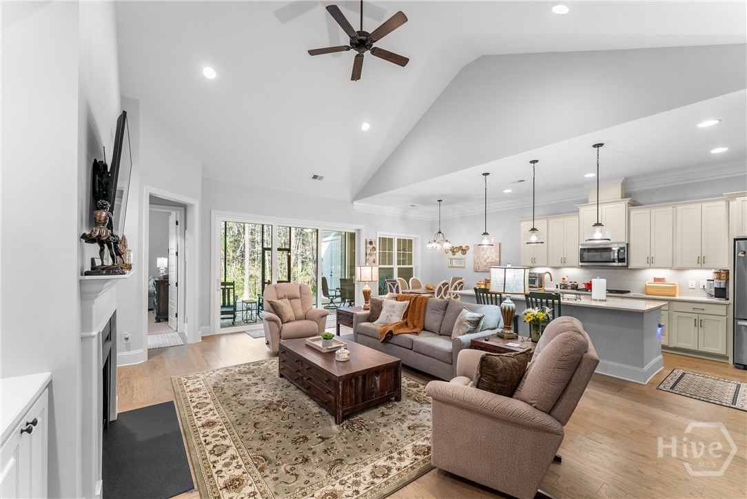 10 Golf Drive