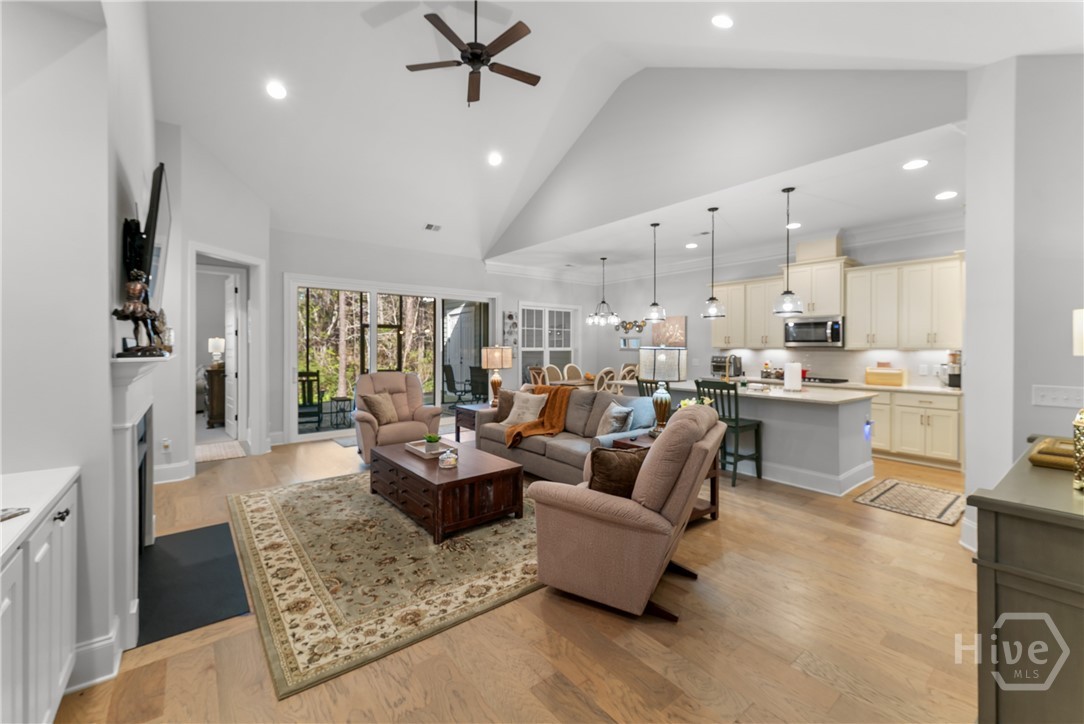 10 Golf Drive
