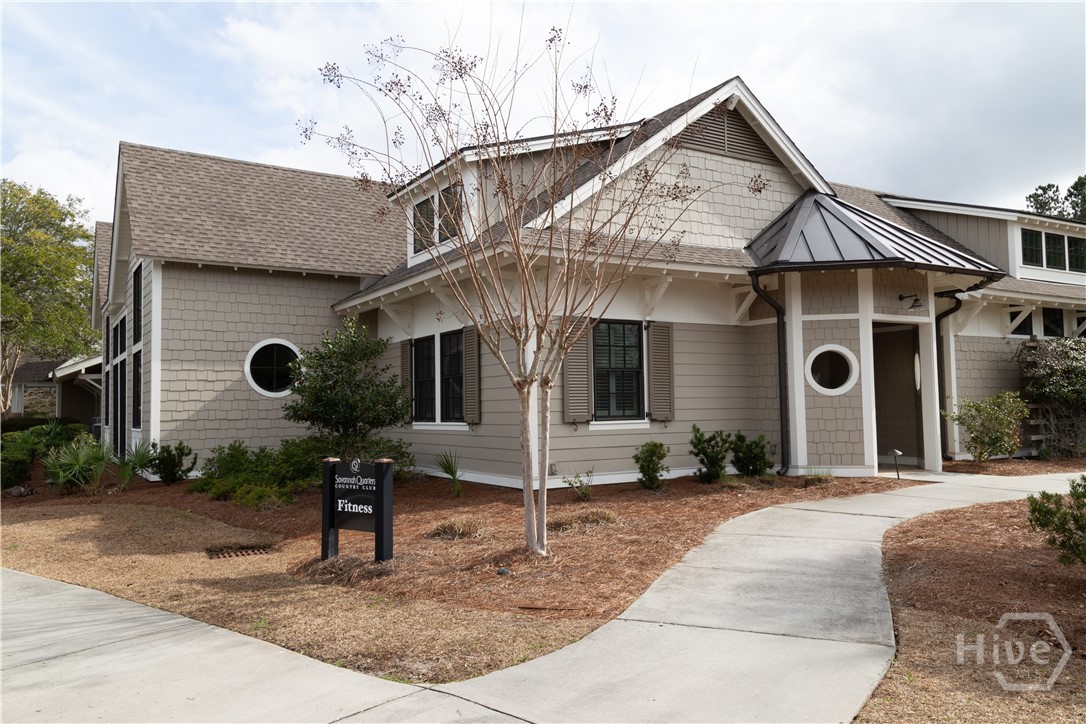 10 Golf Drive