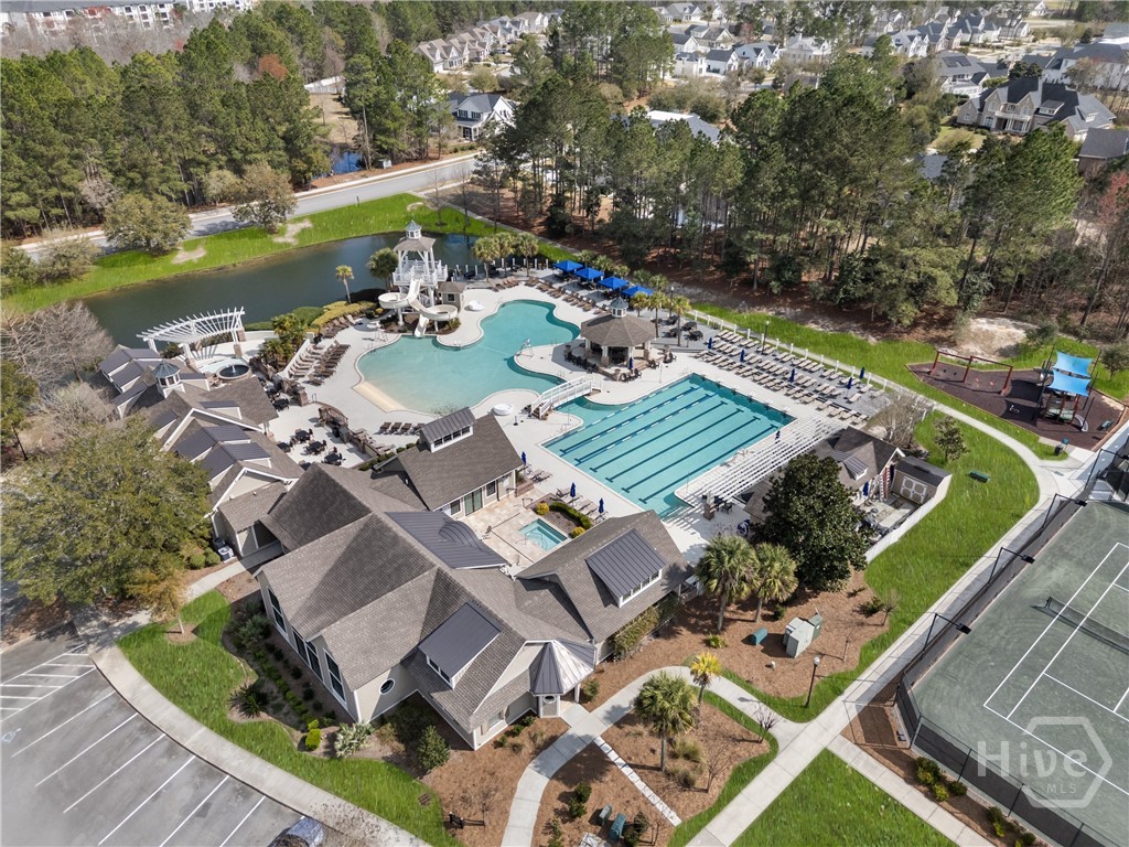 10 Golf Drive