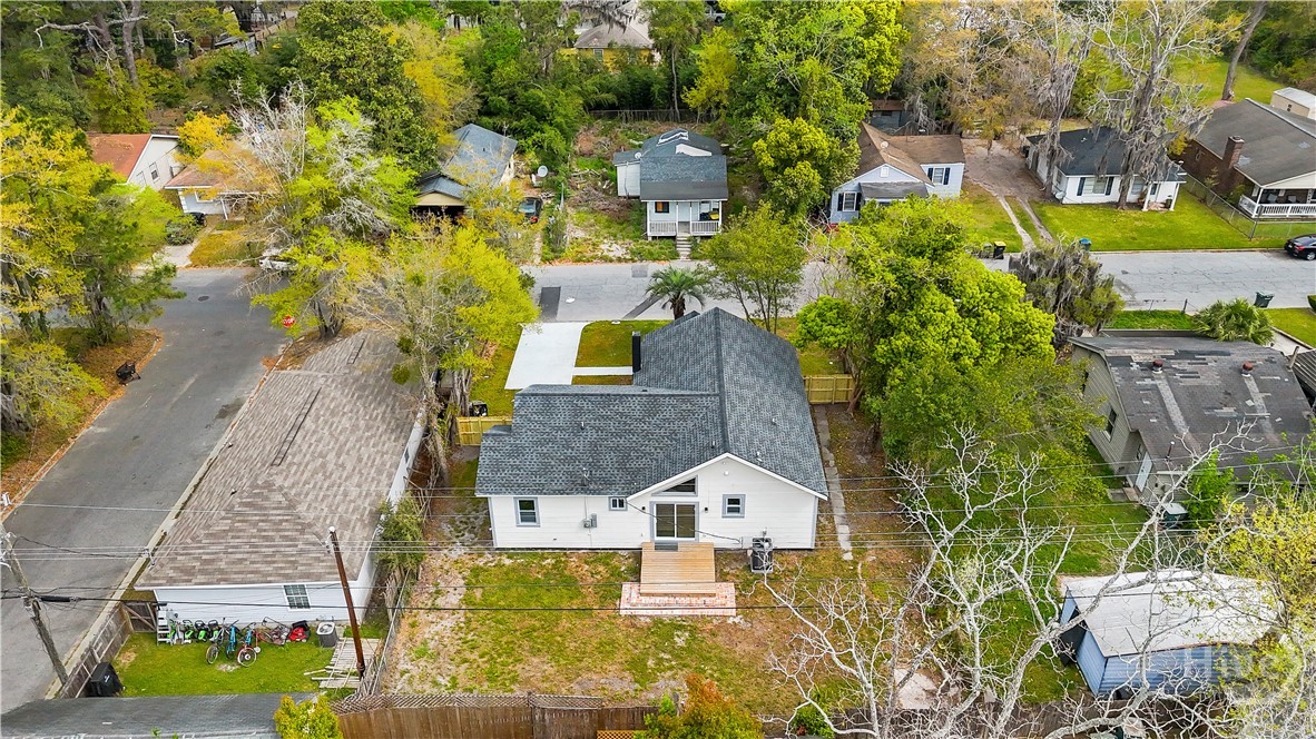 2403 Mississippi Avenue