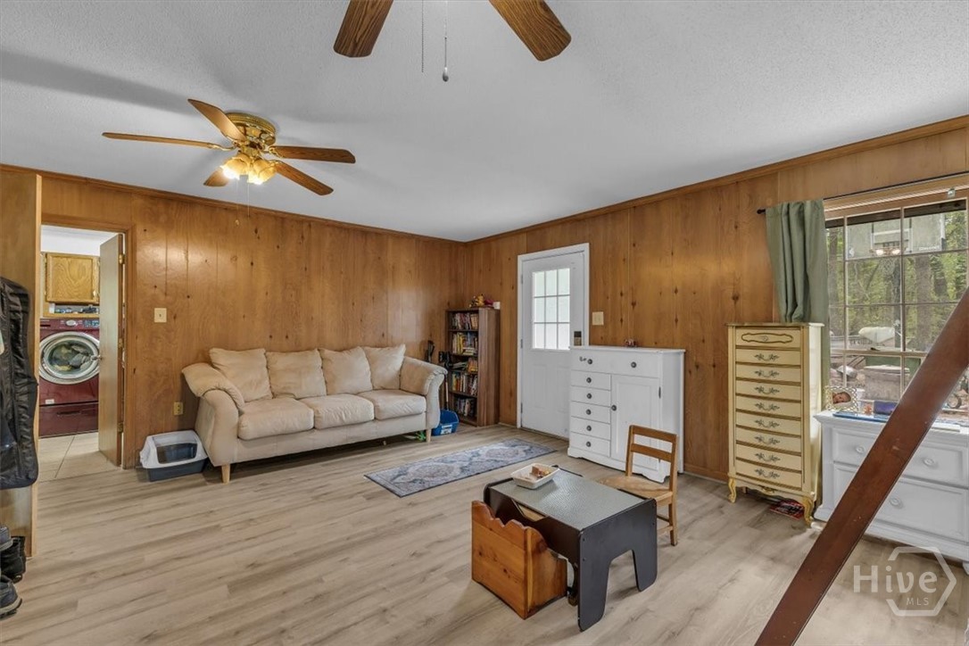 352 Oak Hampton Road