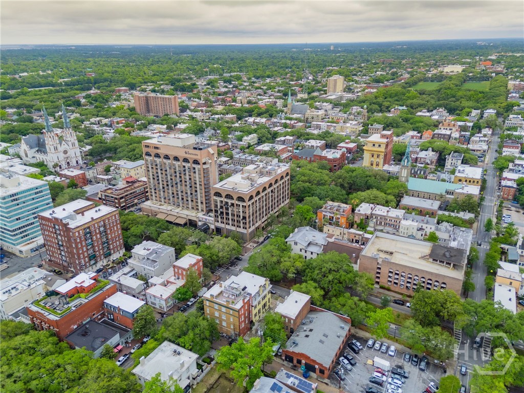 10 W Liberty Street
