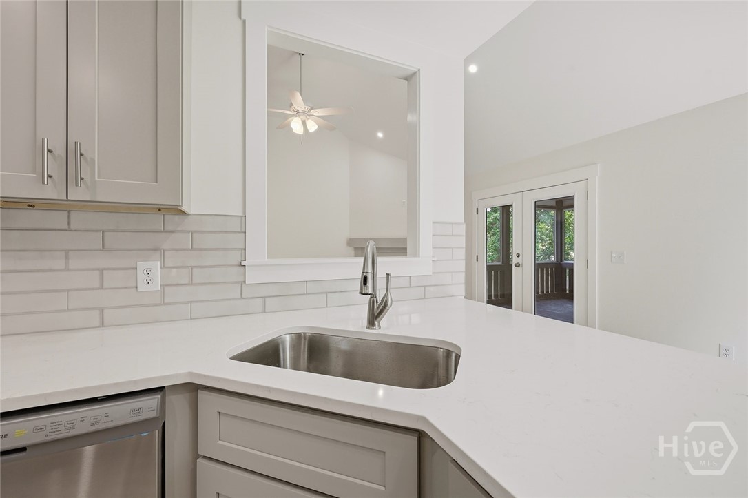 6 Kingfisher Circle