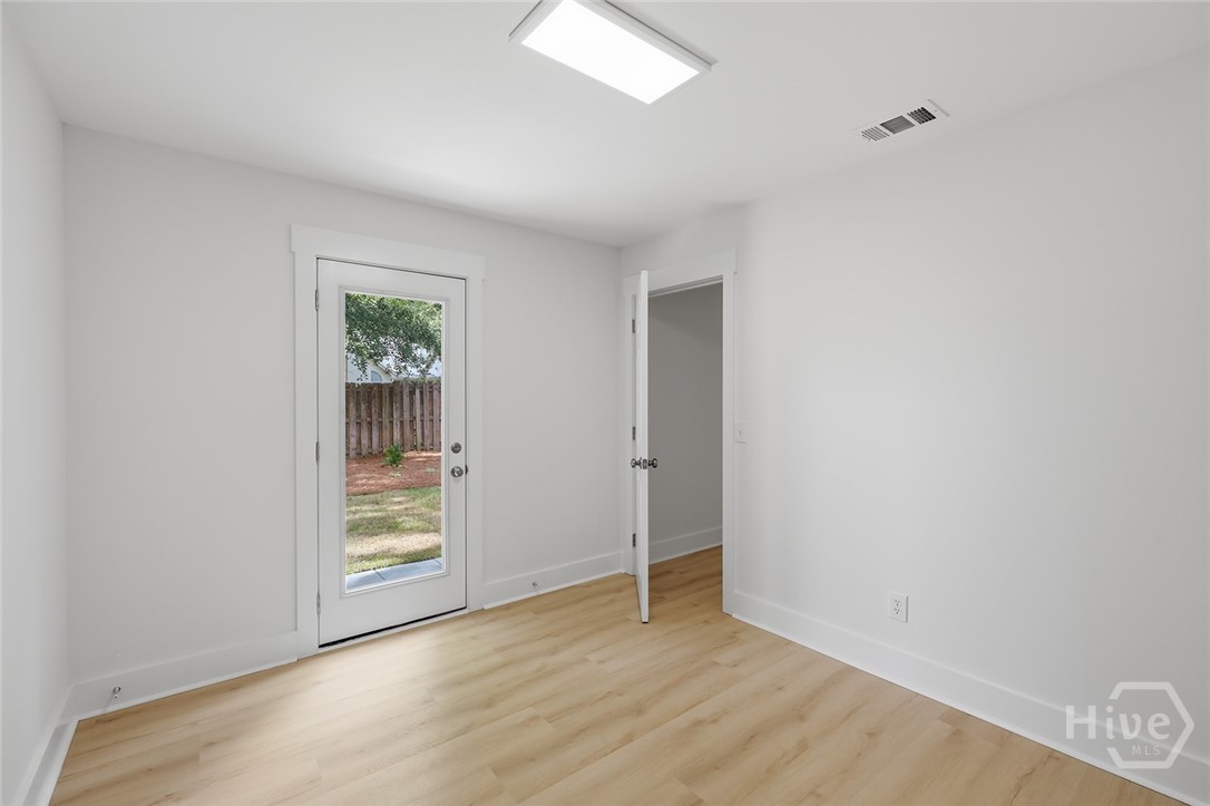 6 Kingfisher Circle