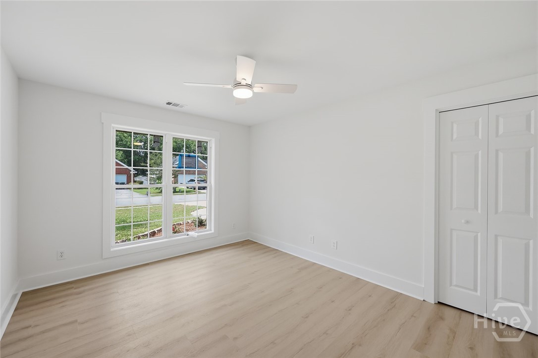 6 Kingfisher Circle