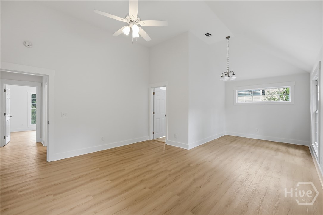 6 Kingfisher Circle