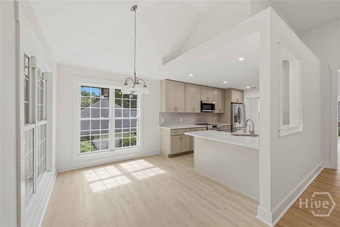 6 Kingfisher Circle