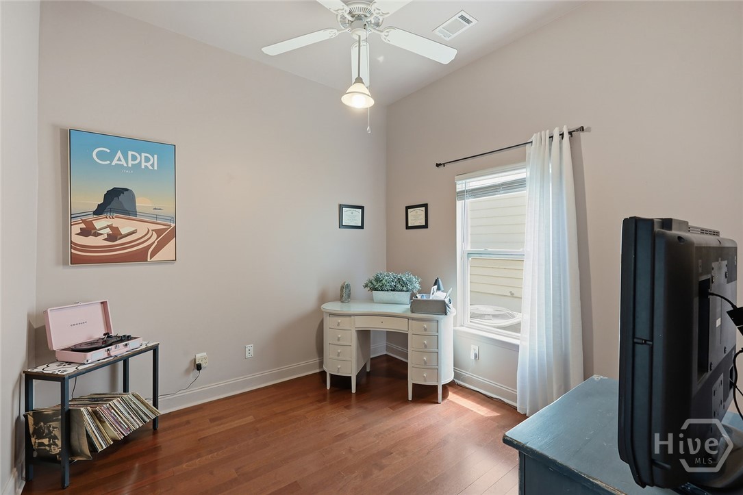 7 Night Heron Way
