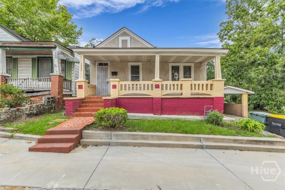 1023 W 37th Street