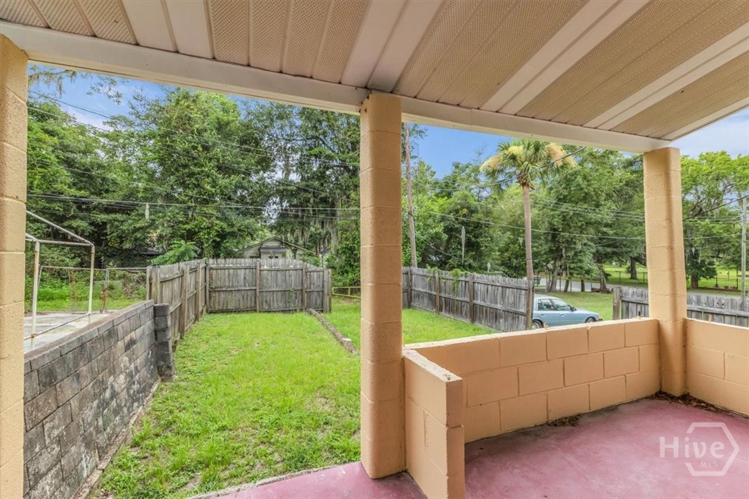 1023 W 37th Street