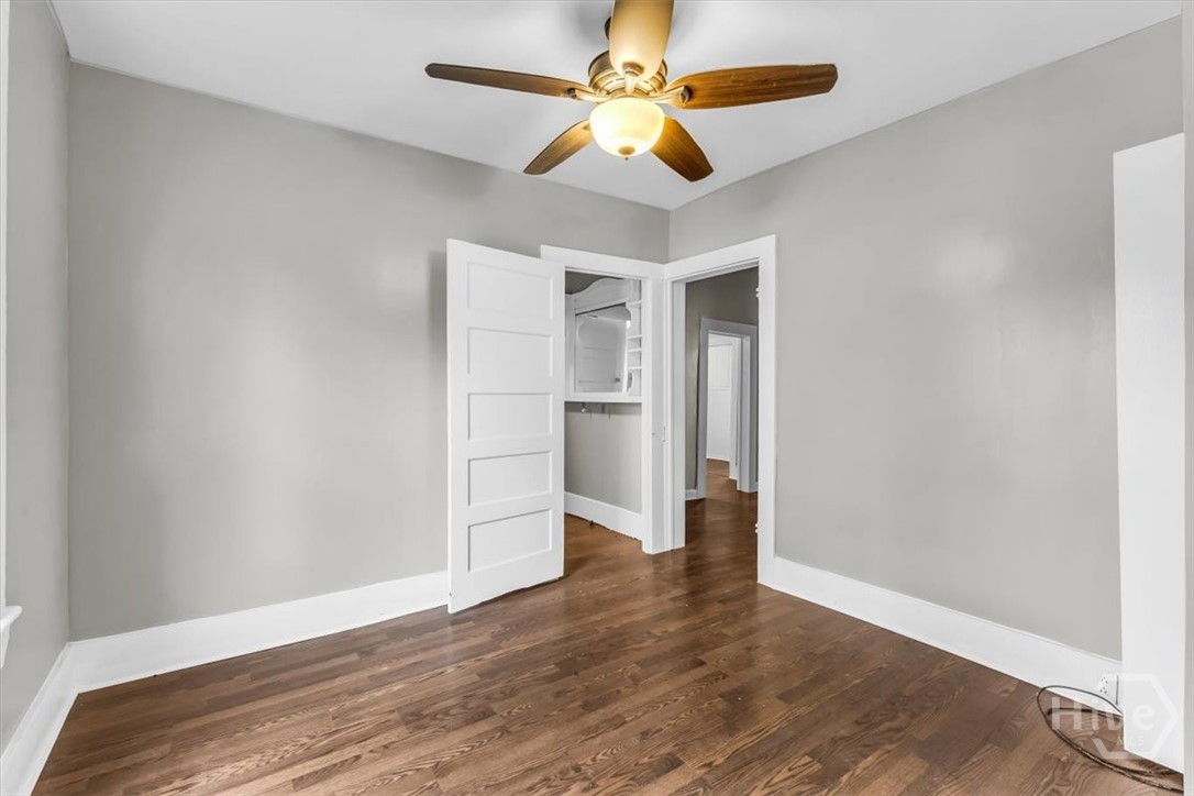 1023 W 37th Street