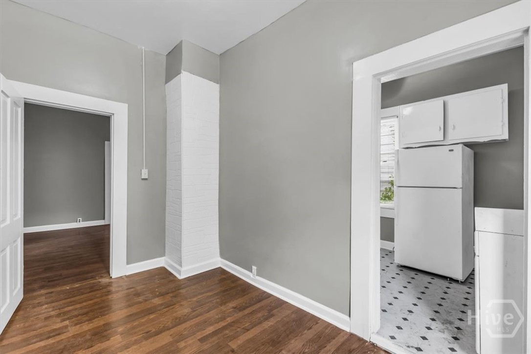 1023 W 37th Street