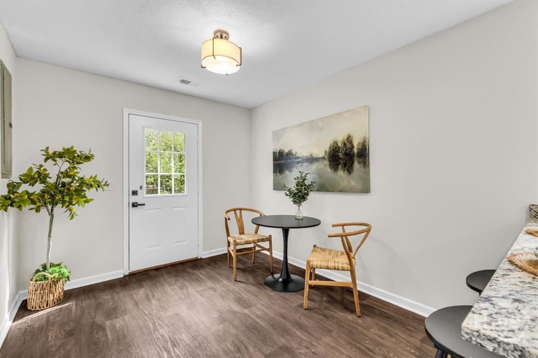 1113 E 59th Street