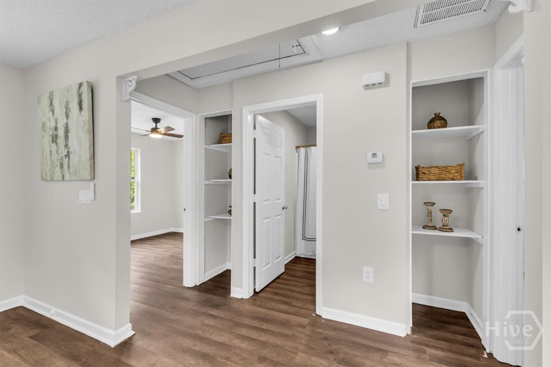 1113 E 59th Street