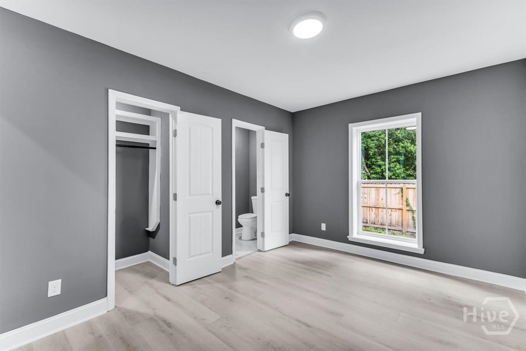 802 W 44th Street