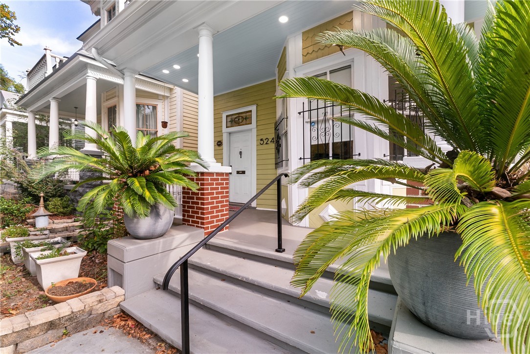 524 E Henry Street