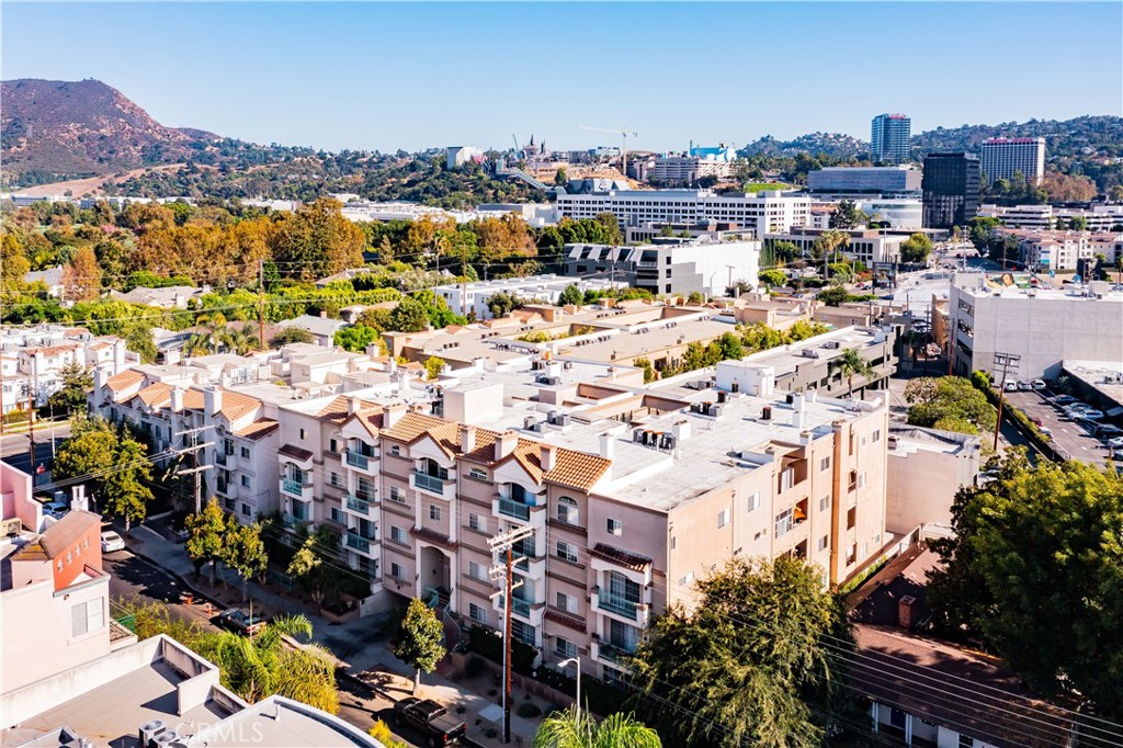 10626 Valley Spring Lane 403