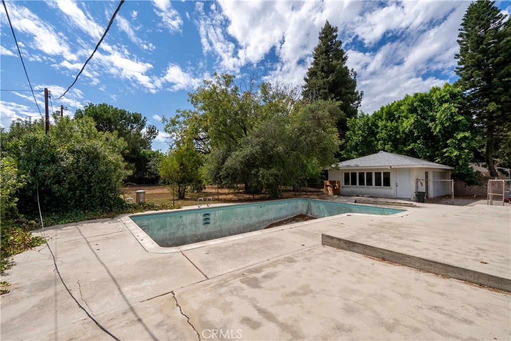 17320 Gresham