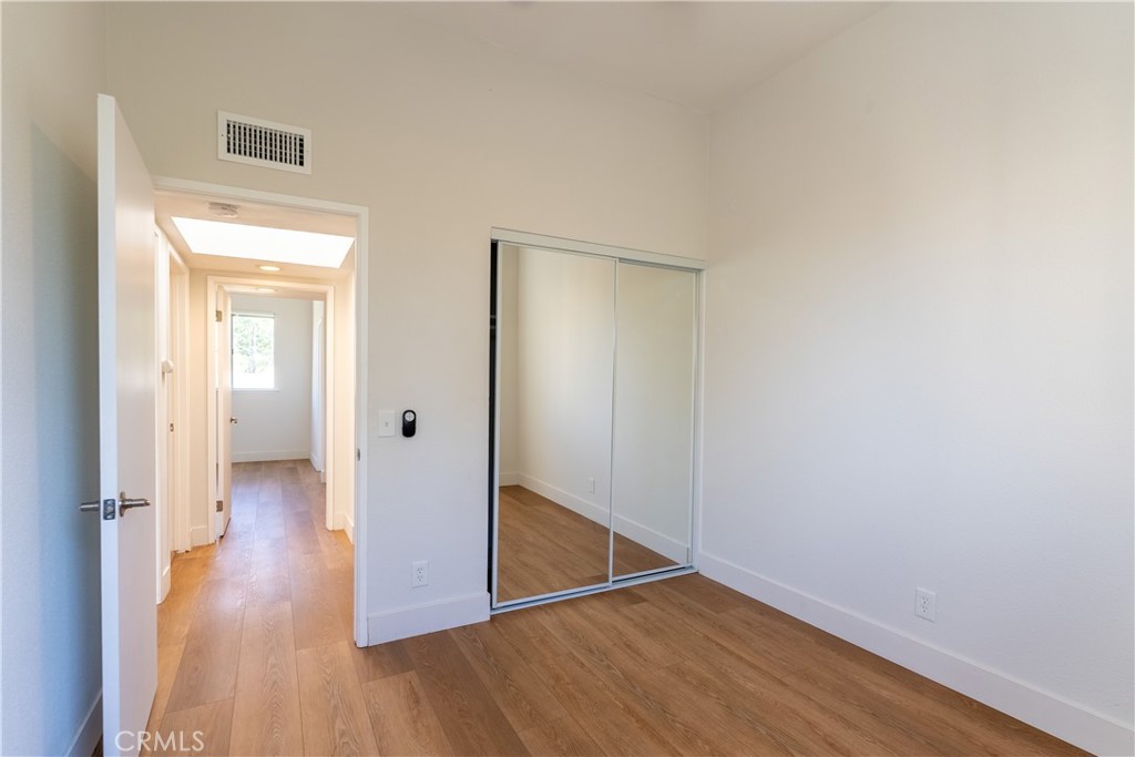 13901 Olive View 68