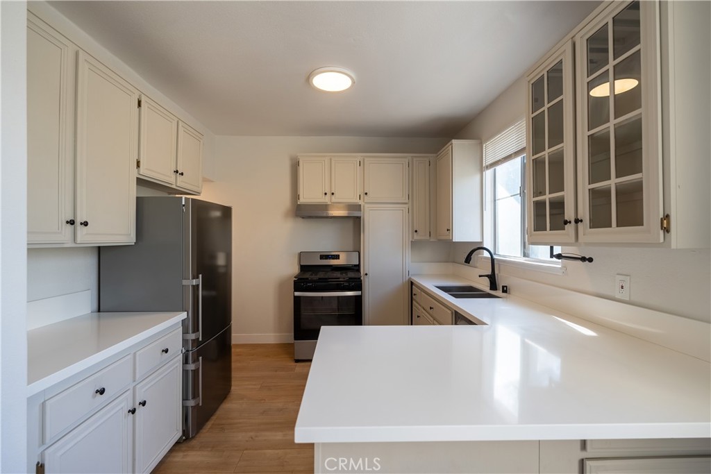 13901 Olive View 68
