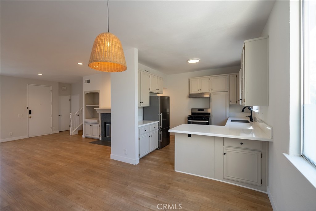 13901 Olive View 68