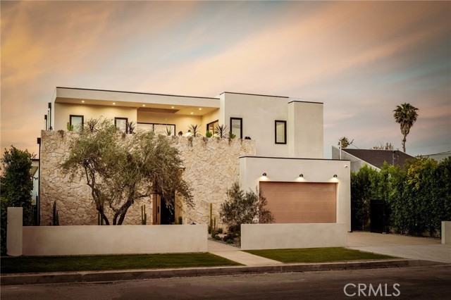 15447 Huston