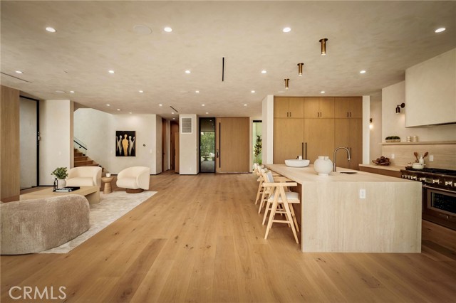 15447 Huston