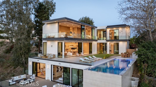 1149 Linda Flora DR
